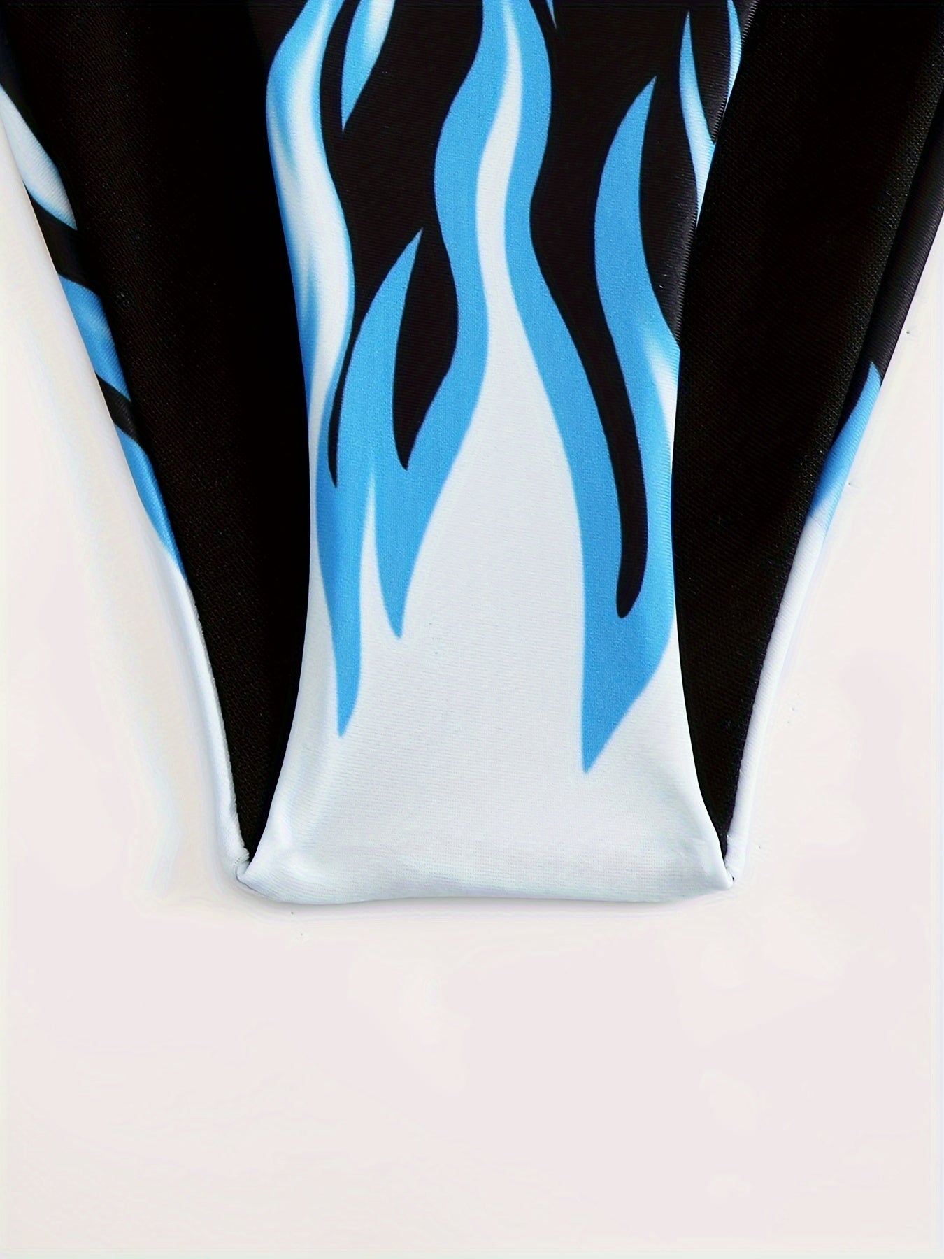 Flame Print Two-Piece Bikini Swimsuit, Beachwear, Women's Swimwear, Fire Design Bathing Suit, Adjustable Tie, Summer Fashion